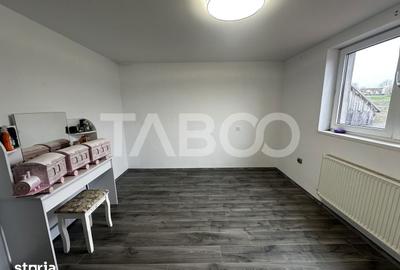Casă cu 8 camere cu Teren 1195 Mp în Roșia - 4