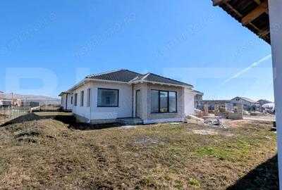 Casă cu Teren 430 Mp în Central - 1