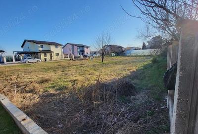 Teren de 650 mp, în Săftica - 1