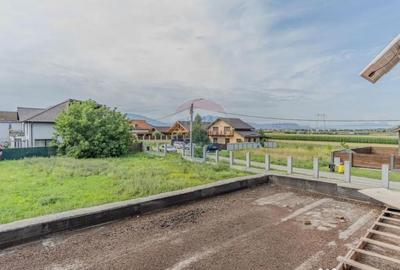 Casă cu 7 camere cu Teren 1000 Mp în Hărman - 5