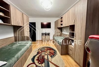 Apartament cu 2 camere decomandat, mobilat în Vasile Aaron - 9