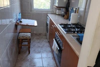 Apartament mic dar ingrijit. La Domenii, lângă liceu. - 12