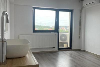 Spațiu comercial, de 32 mp, în Ultracentral - 2