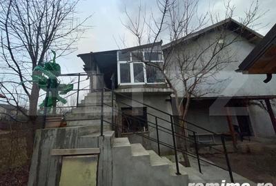 Casă cu 8 camere cu Garaj în Miroslava - 2