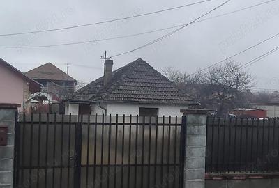 Casă cu 2 camere cu Teren 330 Mp în Sud - 3