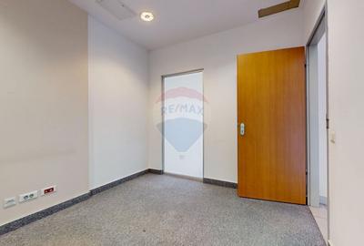 Spațiu comercial, de 250 mp, în Ultracentral - 14