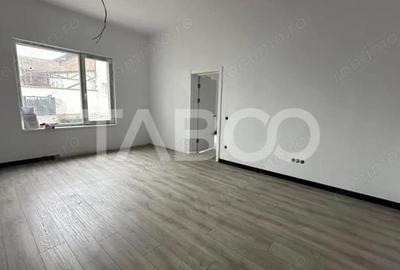 Apartament cu 3 camere semidecomandat în Turnișor - 3