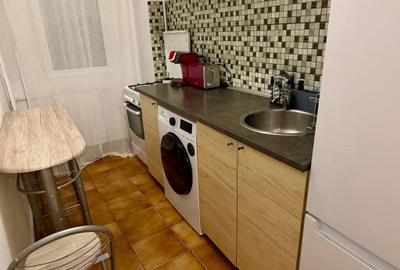 Garsonieră decomandată, mobilată în Vitan Mall - 5