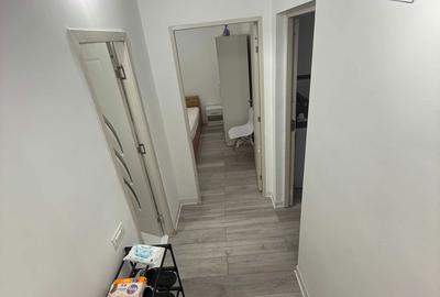 Apartament cu 2 camere semidecomandat în Chitila