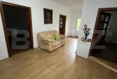 Casă cu 7 camere cu Teren 3000 Mp în Botizului - 8