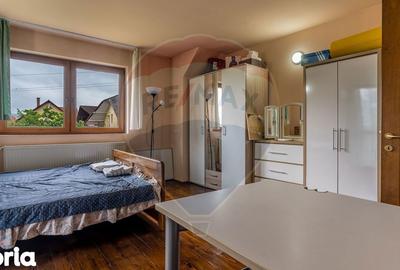 Casă cu 6 camere cu Garaj în Central - 15
