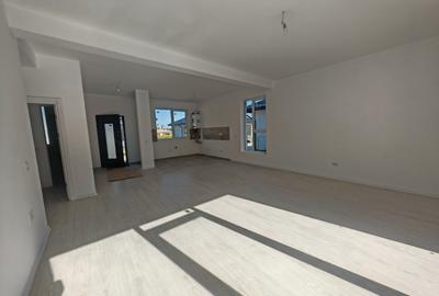 Casă individuală cu 4 camere cu Canalizare în Tunari - 13