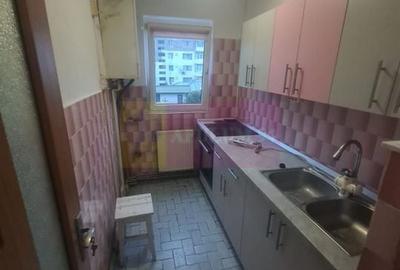 Apartament cu 3 camere de vanzare in Campina - Zona Cuza - 10