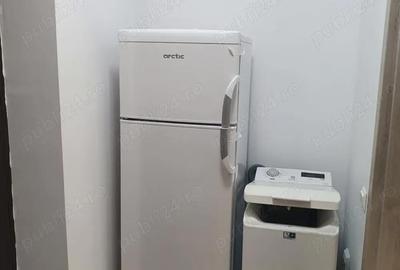 Garsonieră decomandată în Roșu