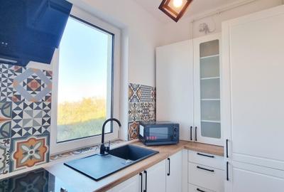 Apartament amenajat special cu parcare acoperita si priveliste catre apa - 10