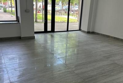 Spațiu comercial, de 70 mp, în Exterior Vest - 1