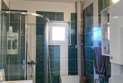 Casă cu 6 camere cu Teren 500 Mp în Central