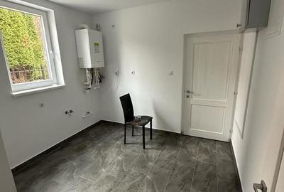 Casă cu 7 camere cu Teren 420 Mp în Corunca - 6