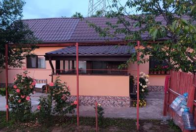 Casă cu 4 camere în Ciorogârla - 1