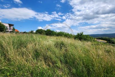 Teren intravilan, 2745 mp, utilitati, asfalt, priveliste, in Feleacu - 2