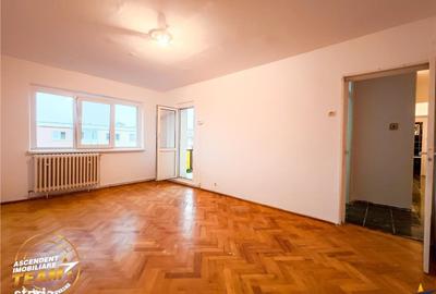 Apartament cu 3 camere decomandat în Lenin - 12