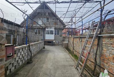 Casă individuală cu 4 camere cu Teren 280 Mp în Sud-Vest - 1