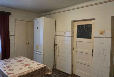 Casă cu 3 camere cu Teren 952 Mp în Central - 7