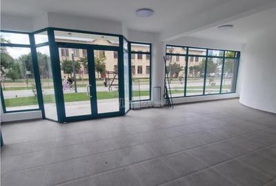 Spațiu comercial, de 70 mp, în Libertății - 10