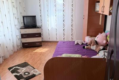 Casă cu 4 camere cu Teren 2300 Mp în Bradu - 4