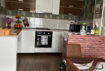 Casă cu 3 camere în Crevedia