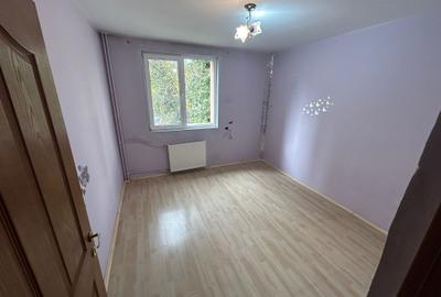 Titan 2 Camere Etaj 1 49 Mp Bloc Reabilitat 10 Min Metrou 10 Min Parc IOR - 3