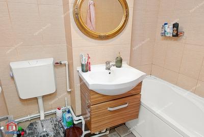 Vanzare apartament cu 2 camere in Galati, strada Traian Vuia ( M40), etaj 3/4 - 2