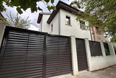 Duplex cu 6 camere în Vatra Luminoasă