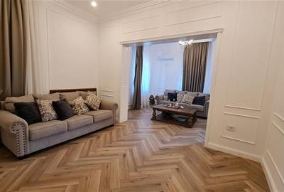 Casă individuală cu 10 camere cu Canalizare în Malu Mare - 7