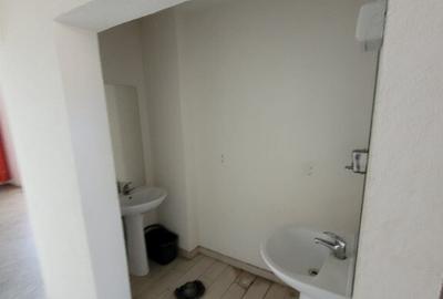 Inchiriez spatiu comercial zona Boul Rosu - ID : RH-40377-property - 11