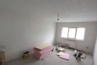 Apartament cu 2 camere decomandat în Fălticeni - 2