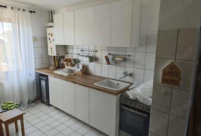 Apartament cu 3 camere decomandat în Diamant - 3