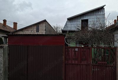 Casă cu 2 camere cu Teren 890 Mp în Podari - 7