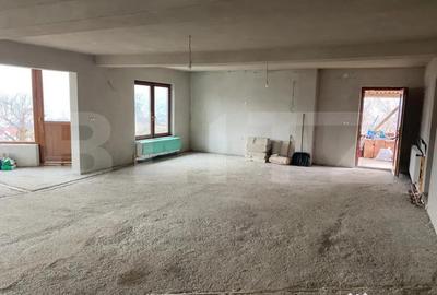 Casă cu 5 camere cu Teren 7100 Mp în Central - 3