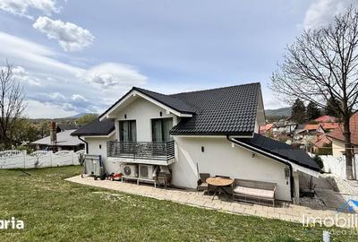 Casă cu 4 camere cu Teren 1200 Mp în Central - 4