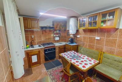Casa / Vila cu 16 camere de vanzare in zona Bobalna - 9