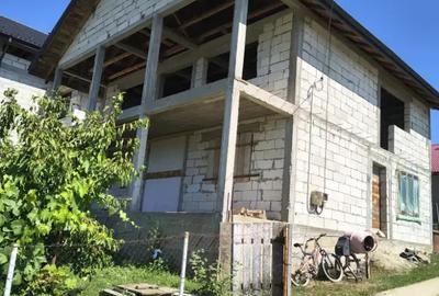 Casa de vanzare
