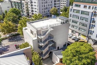 Birou, de 940 mp, în Decebal - 2