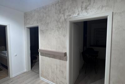 Garsonieră decomandată, mobilată în Tractorul - 9