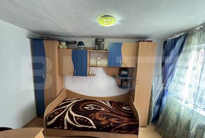Apartament cu 3 camere, 45 mp, zona 23 August - 3