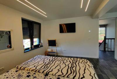 Casă cu 4 camere în Central - 3