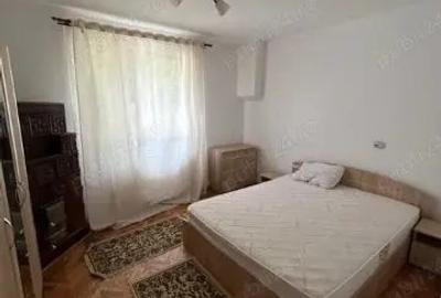 Inchiriez Apartamente 3 camere la vila termen lung minim 6 luni - 7