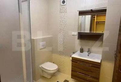 Apartament cu 3 camere semidecomandat în Central - 3