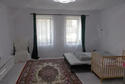 Casă cu 3 camere cu Teren 1439 Mp în Ronaț
