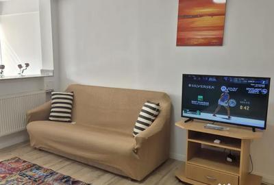 Garsonieră decomandată în 1 Decembrie 1918